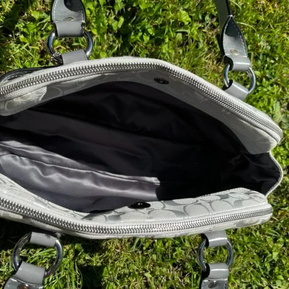 Coach Signature Canvas and Leather Shoulder Bag – Slate Gray, Silver - Picture 4 of 6